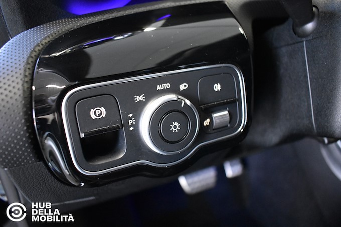 MERCEDES-BENZ A 180 d Automatic AMG Line Advanced Plus